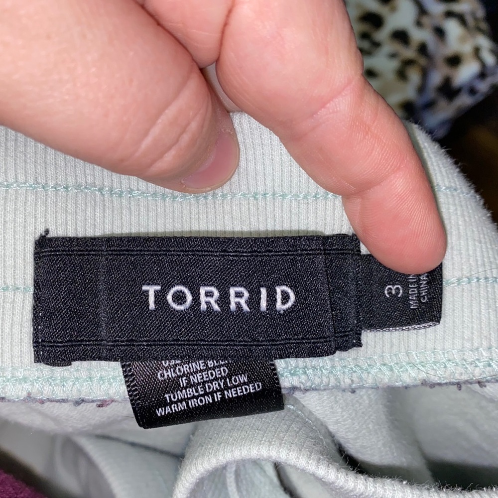Sweat capris